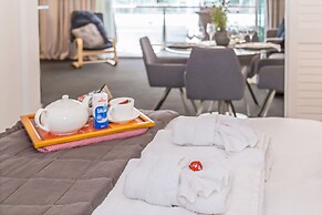 Princes Wharf 1BR Home Away From Home