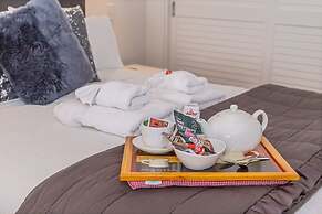 Princes Wharf 1BR Home Away From Home