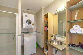 1BR Sub-Penthouse - Panoramic Views