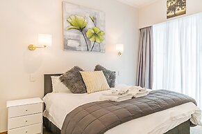 Luxury 2BR Apartment at Central Location