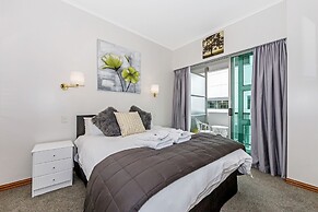 Luxury 2BR Apartment at Central Location