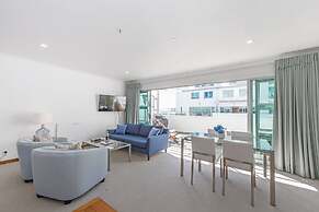 Elegant 2BR Princes Wharf Apartment