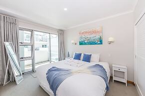 Elegant 2BR Princes Wharf Apartment