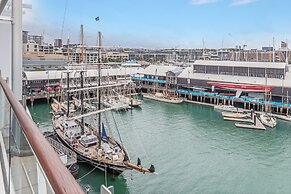 Panoramic Views - 2 Bedroom Sub-Penthouse