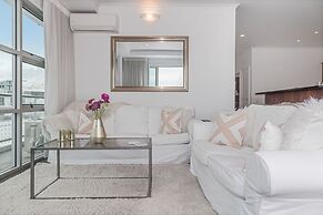 Panoramic Views - 2 Bedroom Sub-Penthouse