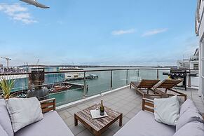 Panoramic Views - 2 Bedroom Sub-Penthouse