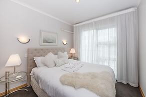 Panoramic Views - 2 Bedroom Sub-Penthouse