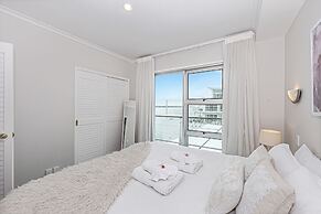 Panoramic Views - 2 Bedroom Sub-Penthouse