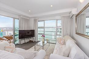 Panoramic Views - 2 Bedroom Sub-Penthouse