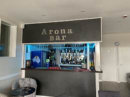 Arona Guest