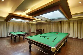 Holiday Resort & Spa A Unit of S Poddar Group