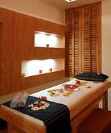 Holiday Resort & Spa A Unit of S Poddar Group