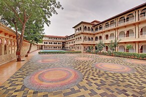 Holiday Resort & Spa A Unit of S Poddar Group