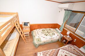 Guesthouse Chaconne Karuizawa