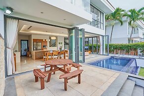 Ocean Luxury Villas Danang