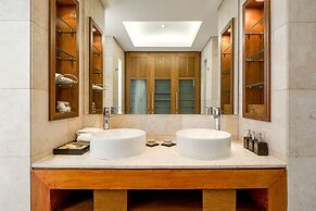 Ocean Luxury Villas Danang