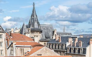 Chambre d'hôtes Au Coeur De Nancy B&B
