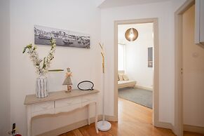 Liiiving in Porto Light Spacious Apartment