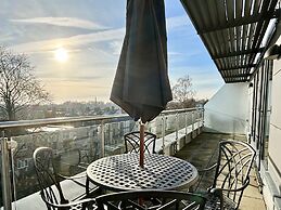 Your Space Apartments - The Hamilton's