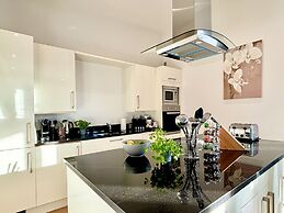 Your Space Apartments - The Hamilton's