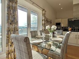 Your Space Apartments - The Hamilton's