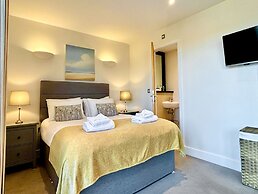 Your Space Apartments - The Hamilton's