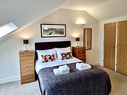 Your Space Apartments - Manor House