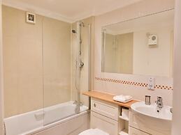 Your Space Apartments - Manor House