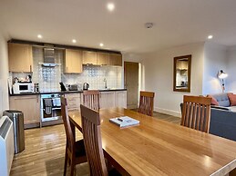 Your Space Apartments - Manor House