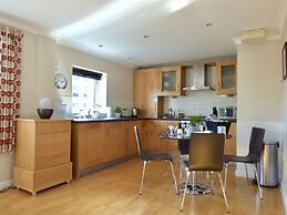 Your Space Apartments - Market Rise