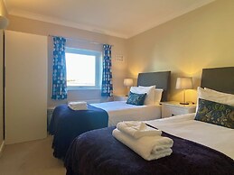 Your Space Apartments - Market Rise