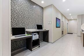 La Quinta Inn & Suites by Wyndham Sweetwater East