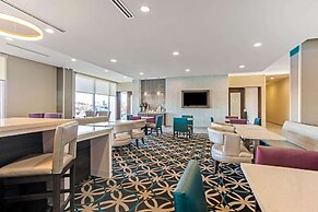 La Quinta Inn & Suites by Wyndham Sweetwater East