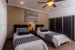 The Palms by Dream Makers