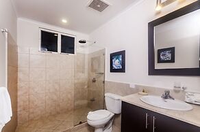 The Palms by Dream Makers