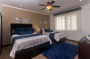 The Palms by Dream Makers