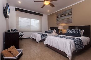 The Palms by Dream Makers