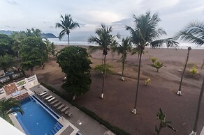 The Palms by Dream Makers