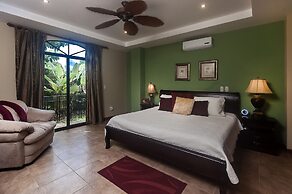 Monte Rey by Dream Makers