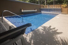 Monte Rey by Dream Makers