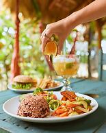 Playa 506 Beachfront Hostel