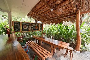 Playa 506 Beachfront Hostel