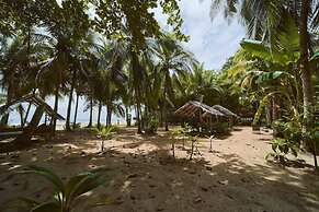 Playa 506 Beachfront Hostel