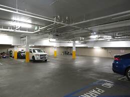 2 Bed 2 Bath in Studio City