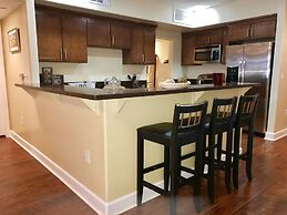 2 Bed 2 Bath in Studio City