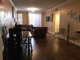 2 Bed 2 Bath in Studio City