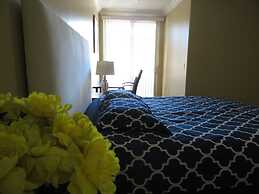 2 Bed 2 Bath in Studio City