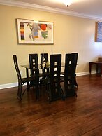 2 Bed 2 Bath in Studio City