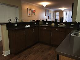 2 Bed 2 Bath in Studio City