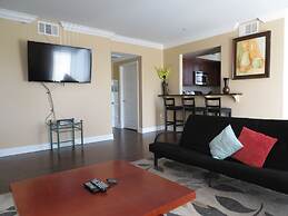 2 Bed 2 Bath in Studio City